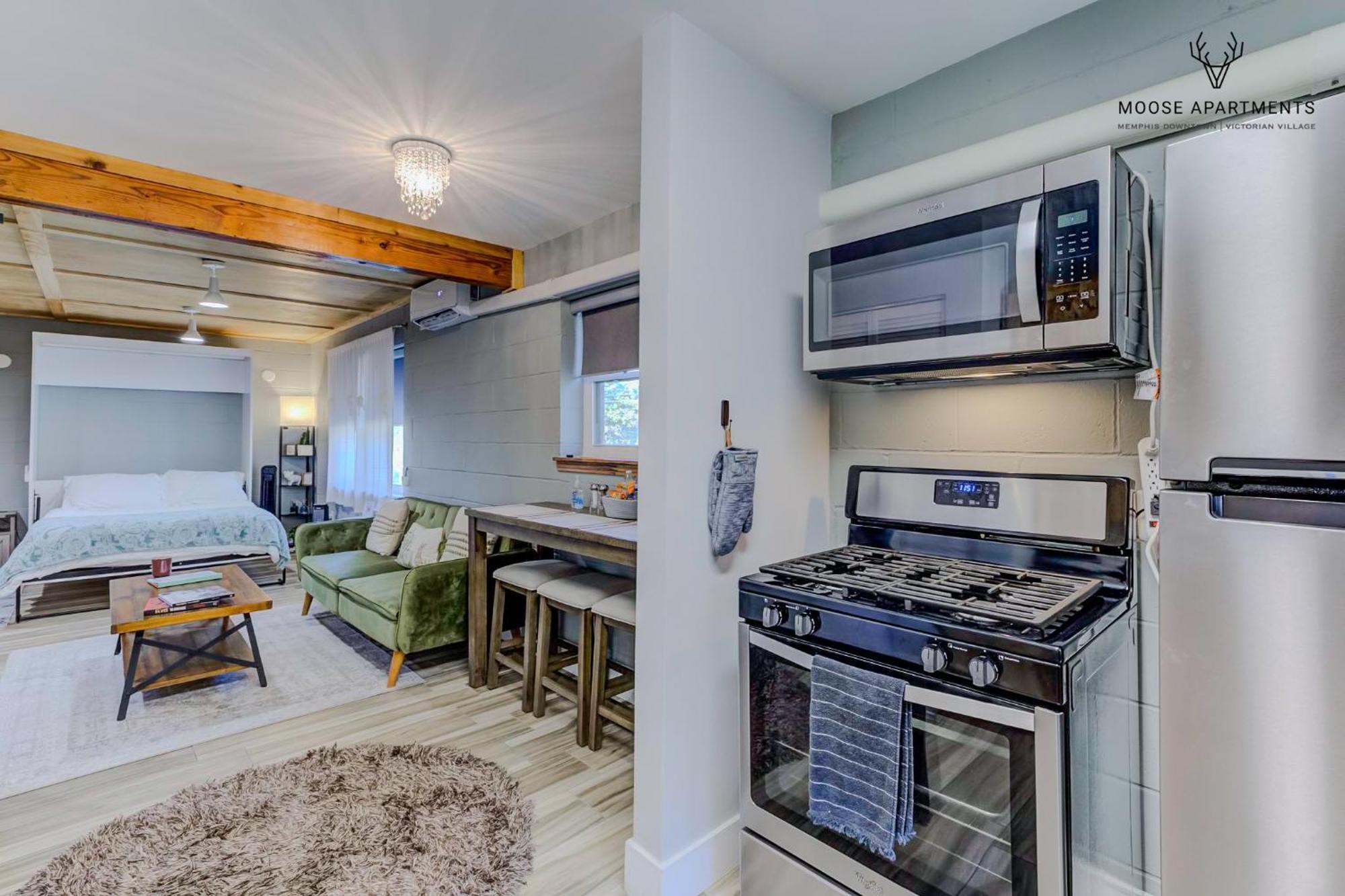 The Moose At Downtown & Victorian Village Apartment *
